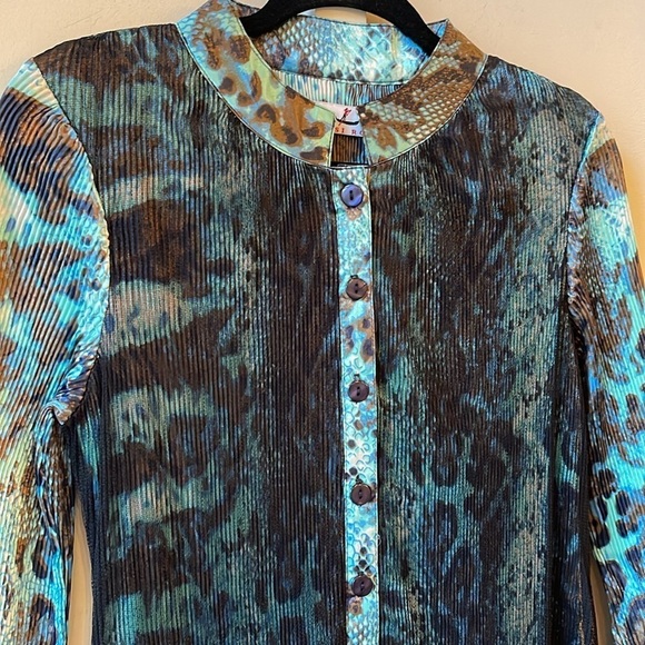 Rossi Roma Snake Print Pleated Tunic Dress - Picture 2 of 5